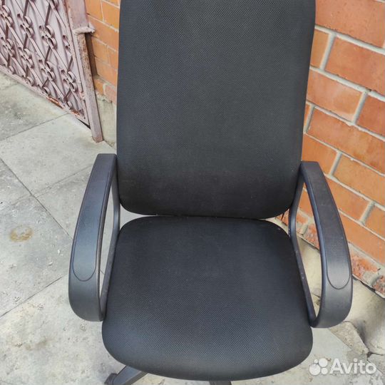 Продам кресло компьютерное