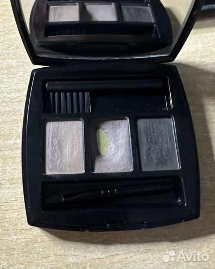 Тени для бровей chanel