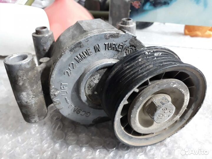 Натяжитель ремня генератора ford focus 2 1.8