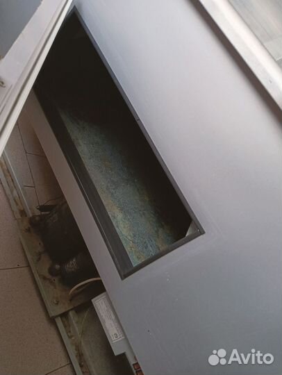 Холодильная витрина бу