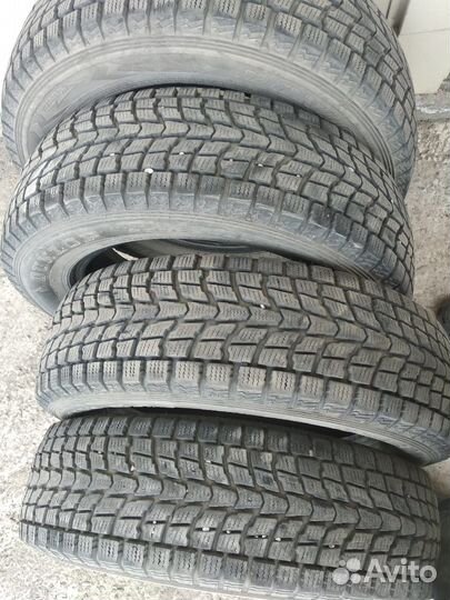 Dunlop Grandtrek SJ8 225/65 R17