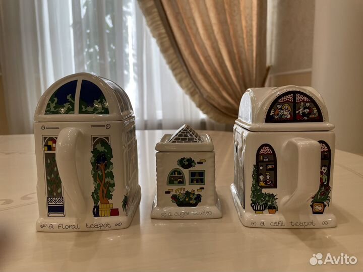 Чайники, сахарница домики. Фарфор. Wade. Англия