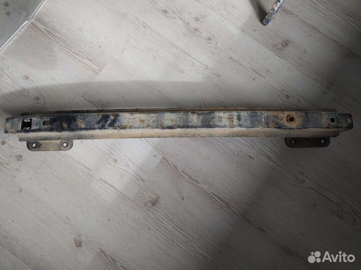 Усилитель бампера заднего