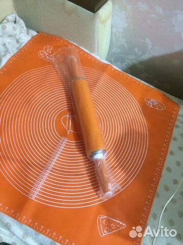 Силиконовая доска и каталка для хозяюшек