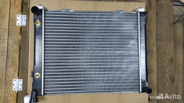Радиатор двигателя 5,2/5,9 Grand Cherokee ZJ 93-98