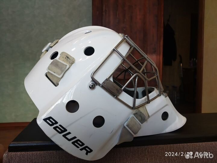 Вратарский шлем Bauer 940x