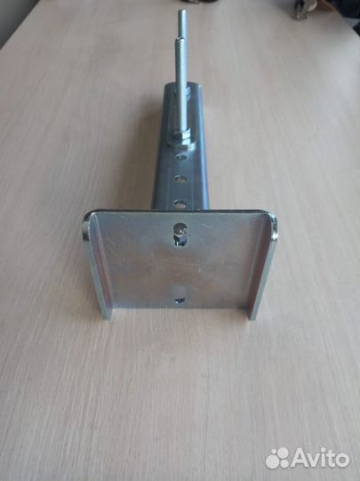 Стойка ложемента лодочного прицепа