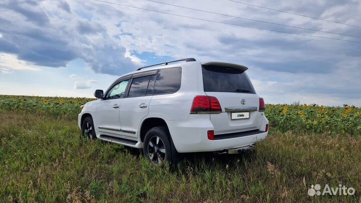Toyota Land Cruiser, 2014