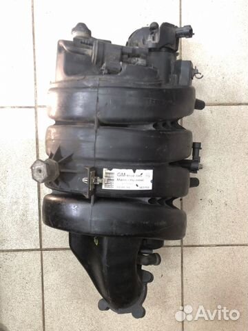 Коллектор впускной Opel Astra H седан 1.6 2011