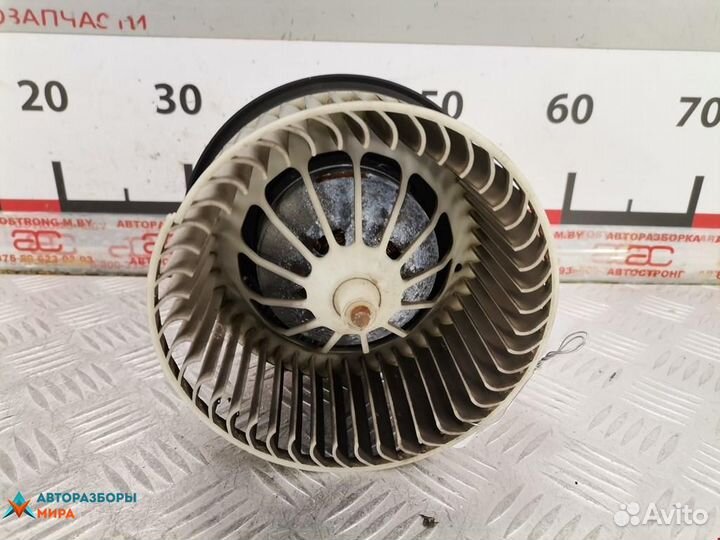 Моторчик печки Volvo C30 2008 31390438