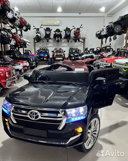 Детский электромобиль