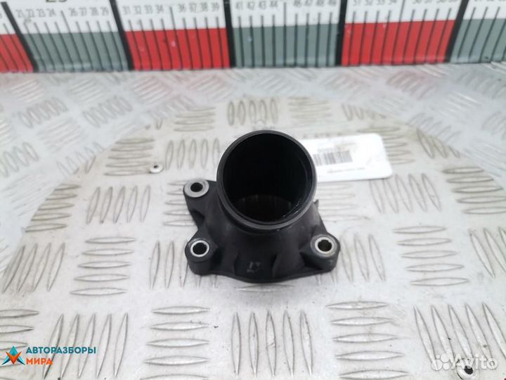 Корпус термостата Toyota RAV4 2 (XA20) рест. 2006