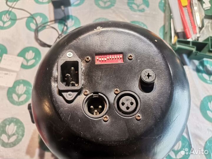 Световой прибор для дискотек led par