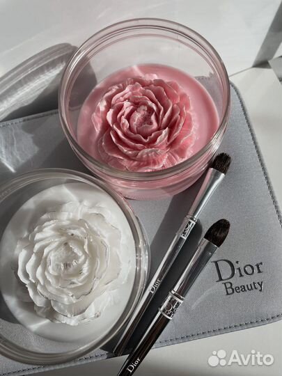 Мыло для очистки кистей в виде цветка