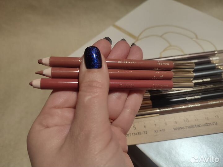 Пудра и тени тестеры