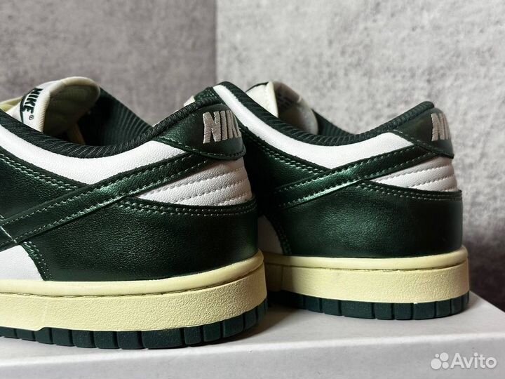 Кроссовки Nike Dunk Low Vintage Green