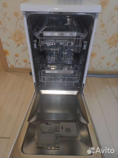 Посудомоечная машина whirlpool б/у работает