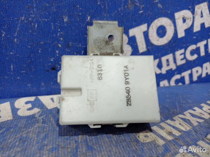 Блок управления двери Nissan Teana J31 седан