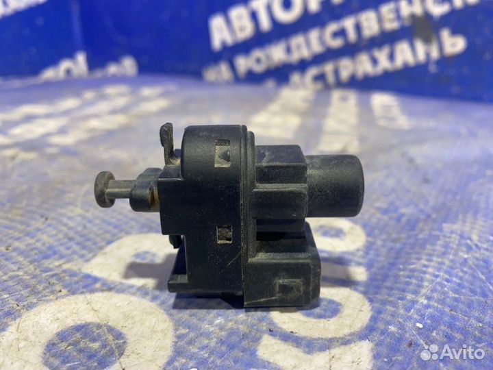 Датчик педали тормоза Ford Focus 1 седан 2003