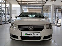 Volkswagen Passat 1.8 AMT, 2010, 130 000 км, с пробегом, цена 820 000 руб.