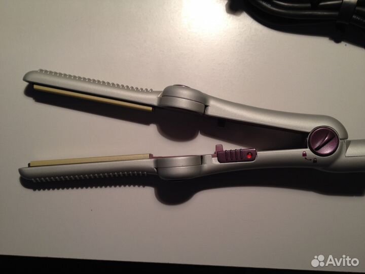 Прибор для выпрямления волос Philips (новый)