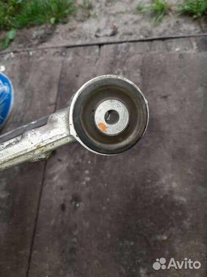 Поперечный рычаг Mercedes ml 164