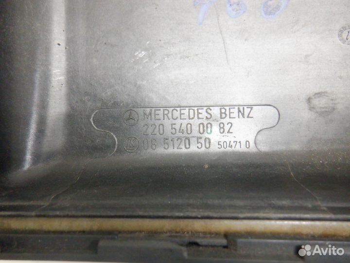 Крышка блока предохранителей Mercedes W220 S Class