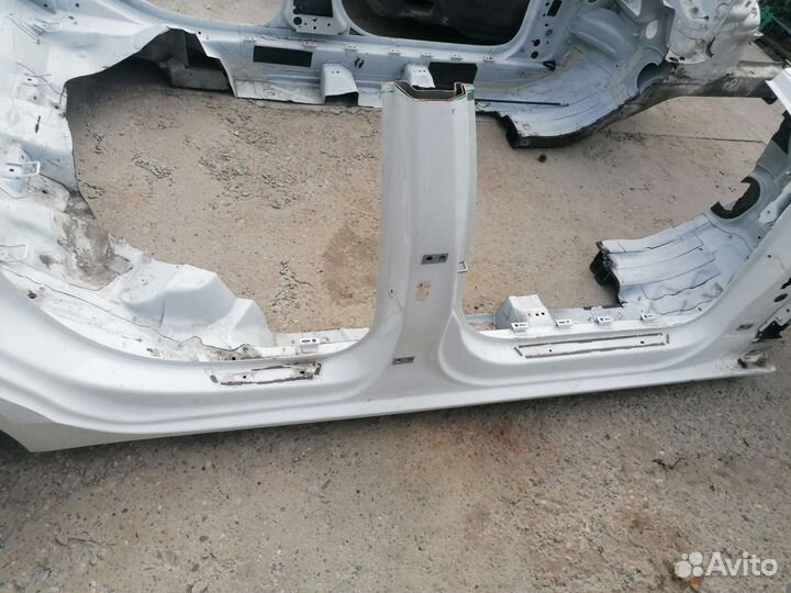 Порог правый Audi A4 B8