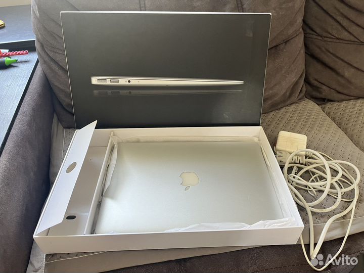 Apple MacBook Air 13 2010