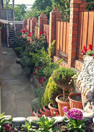 Комната 30 м² в 3-к., 1/2 эт.