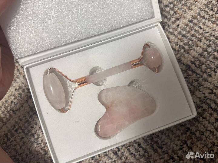 Ролик и скребок гуаша. Камень