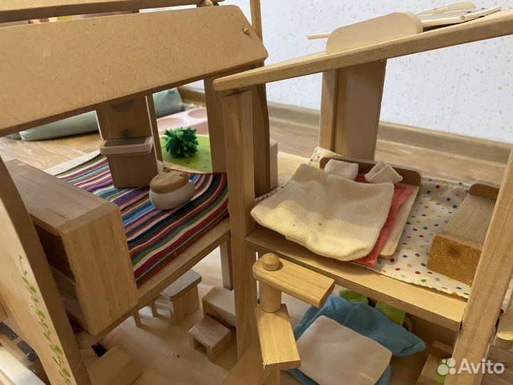 Домик кукольный деревянный двухэтажный