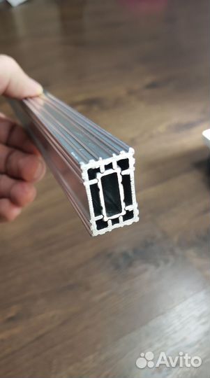 Зонты с центральной опорой для кафе