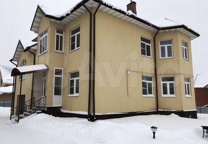 Коттедж 230 м² на участке 16 сот.