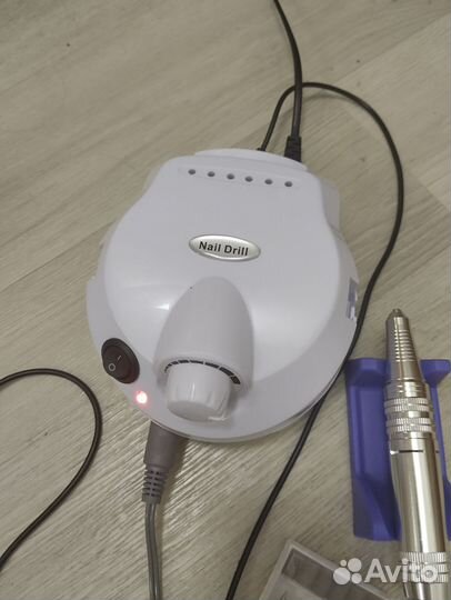 Фрезер для маникюра с педалью и насадками
