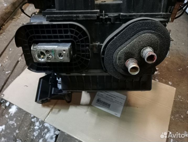 Корпус печки рено меган3