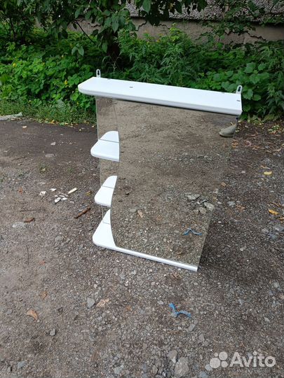 Полочка для ванной с зеркалом