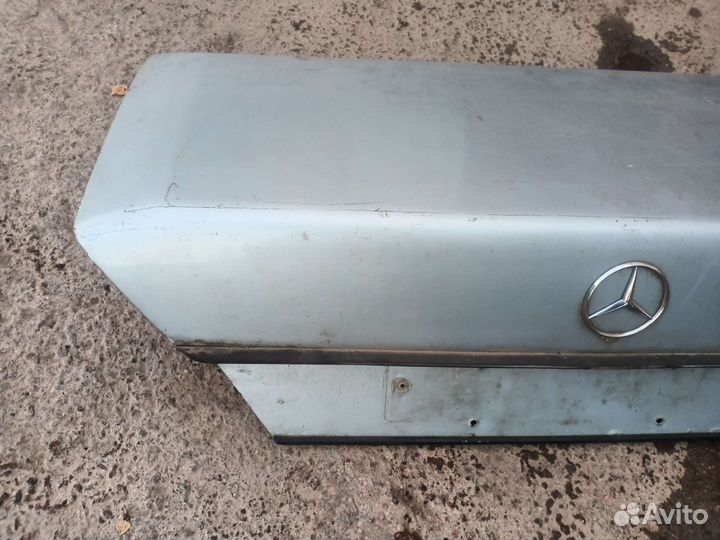 Крышка багажника Mercedes w124