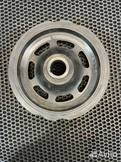 Шкив коленвала Mercedes Vito W638 601 1997