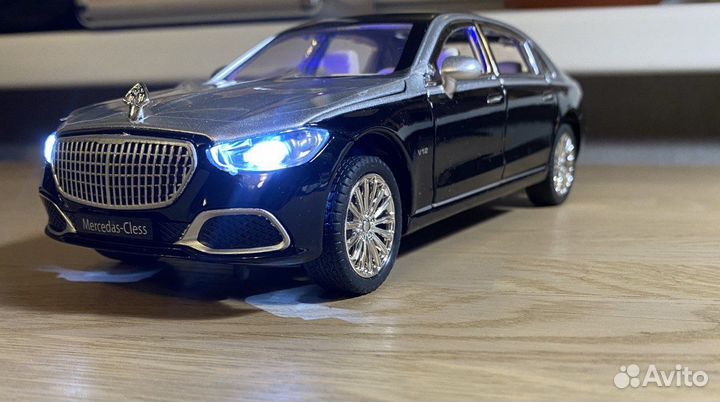 Модель автомобиля Mercedes Maybach S class