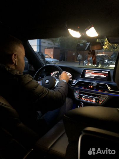 Личный охранник (телохранитель)