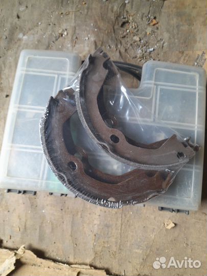 Колодки ручника