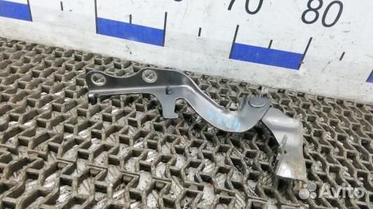 Петля капота toyota corolla verso 2 (4BR04D501)