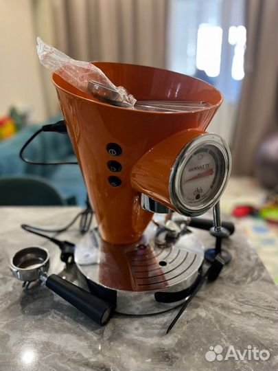 Кофемашина Bugatti