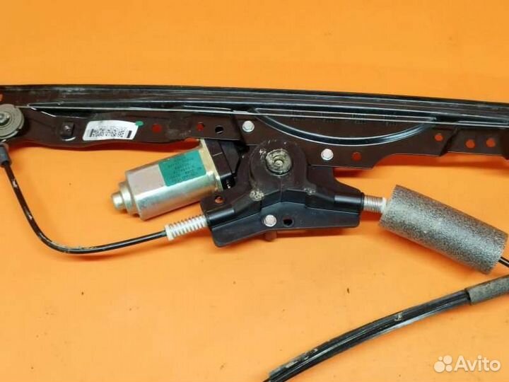 Стеклоподъемник двери передний левый Infiniti Qx56