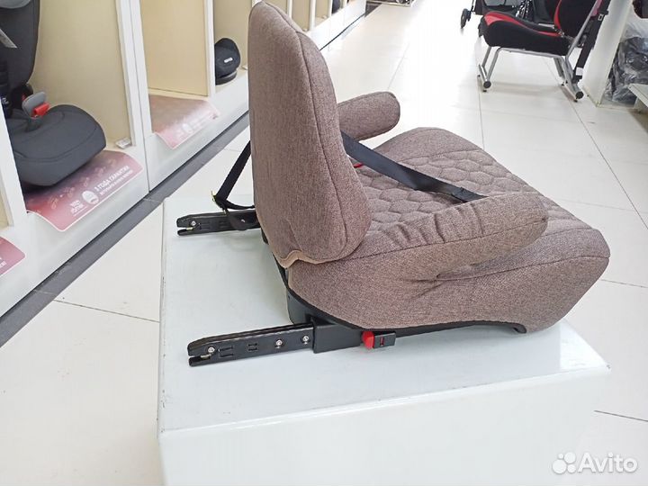 Бустер изофикс 22-36кг Rant Turbo Brown Со Спинкой