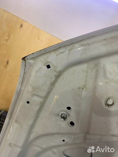 Капот на Toyota camry 55