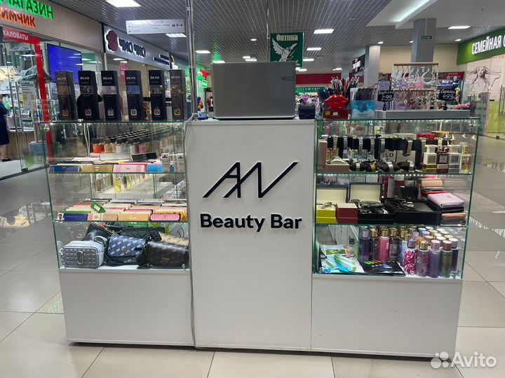 Продавец консультант косметики