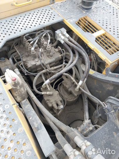 Гусеничный экскаватор Volvo EC480DL, 2013