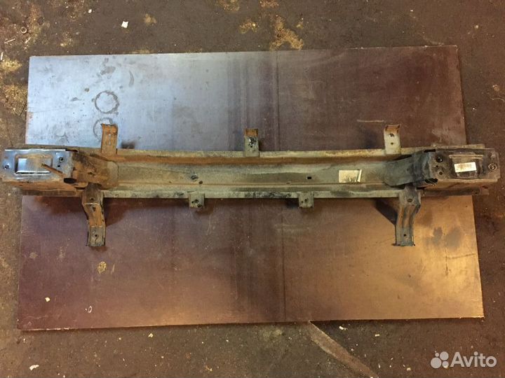 Усилитель заднего бампера Kia Rio 4